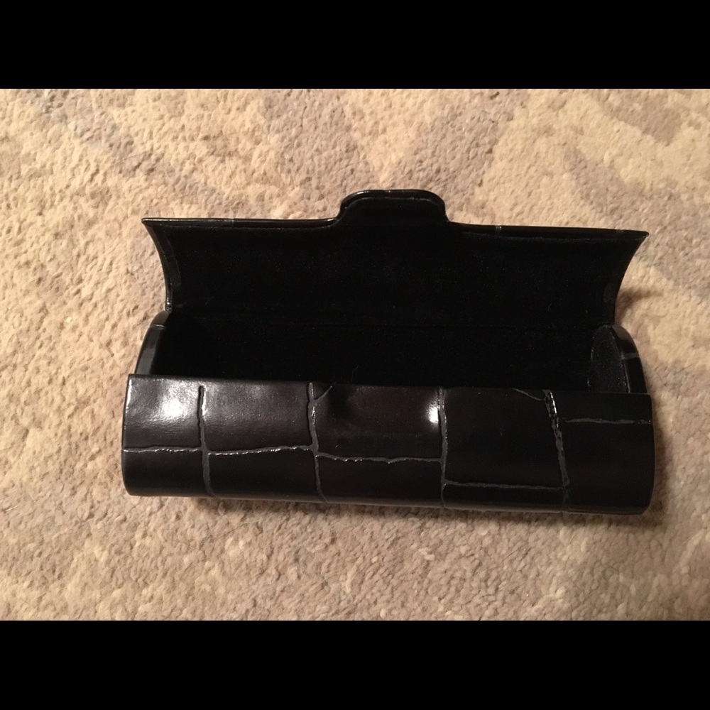 Eyeglass Case - Picture 3 of 4